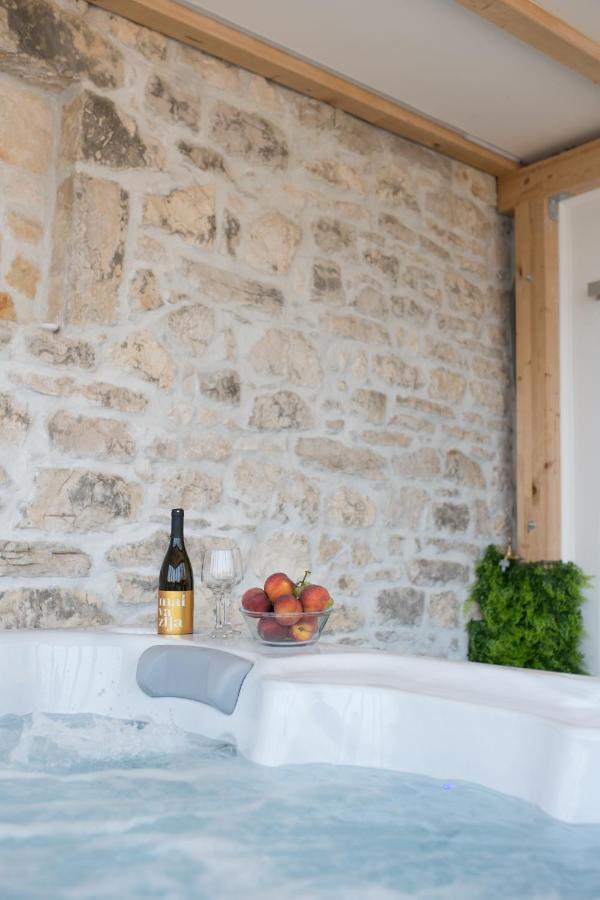 Luxury Christian * Umag
